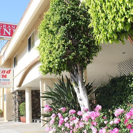 פולרטון Grand Inn מראה חיצוני תמונה