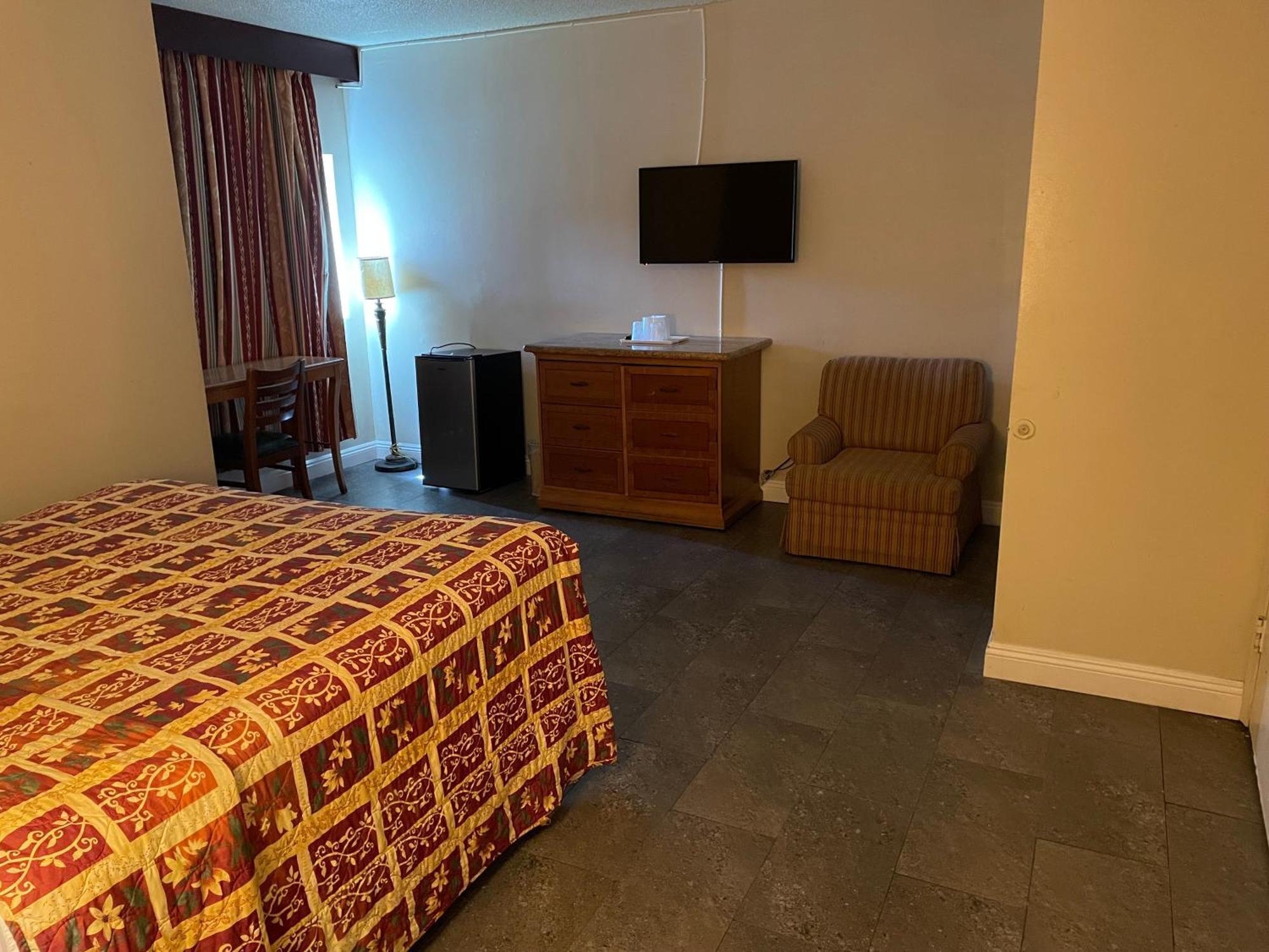 פולרטון Grand Inn מראה חיצוני תמונה