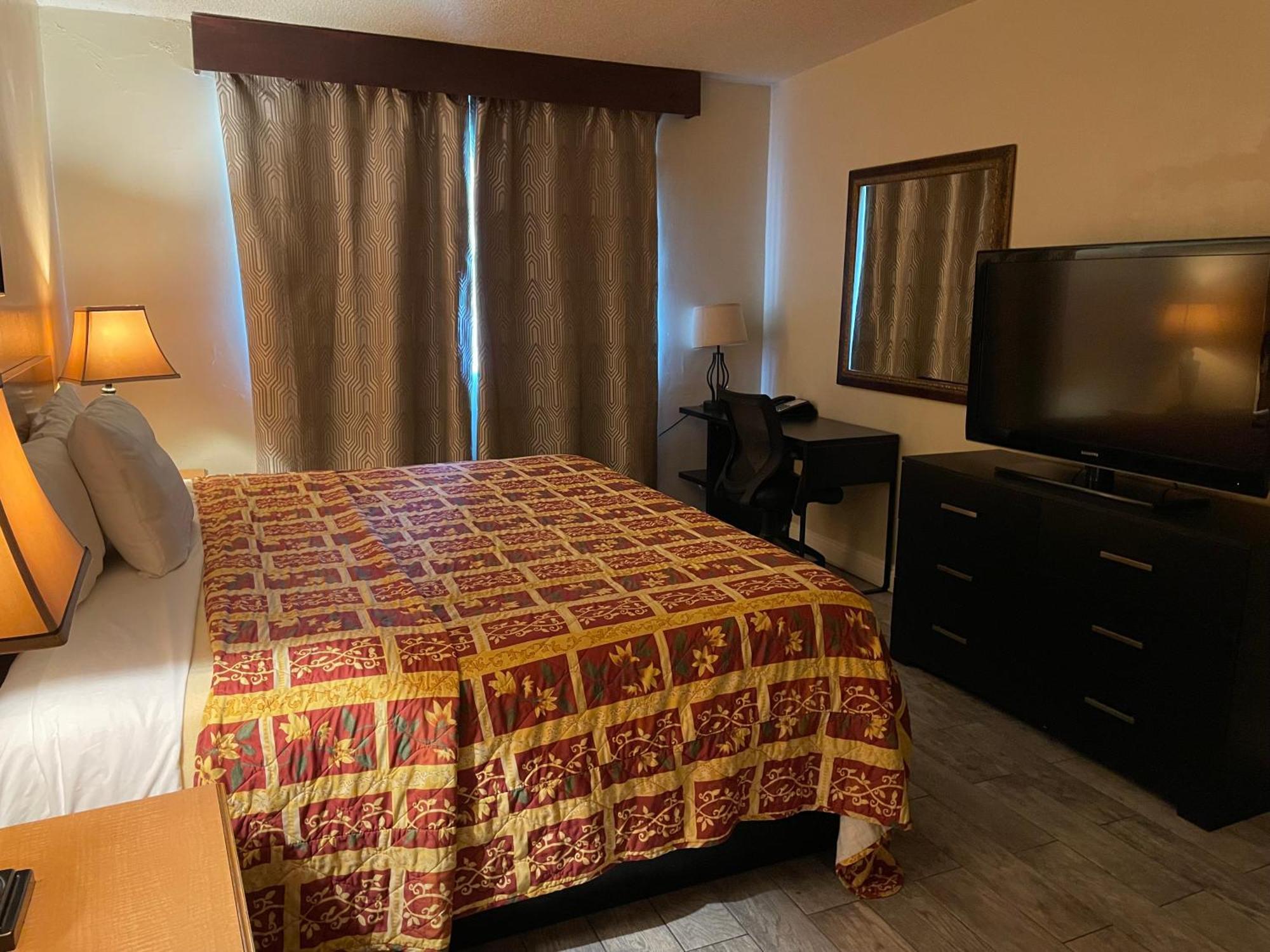 פולרטון Grand Inn מראה חיצוני תמונה