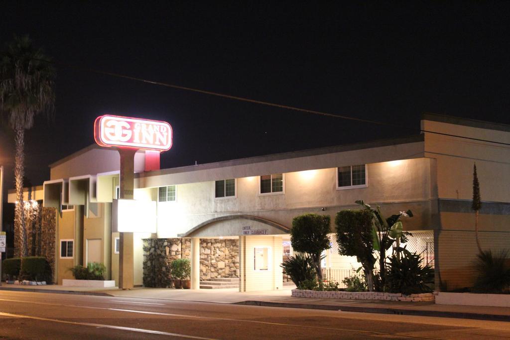פולרטון Grand Inn מראה חיצוני תמונה
