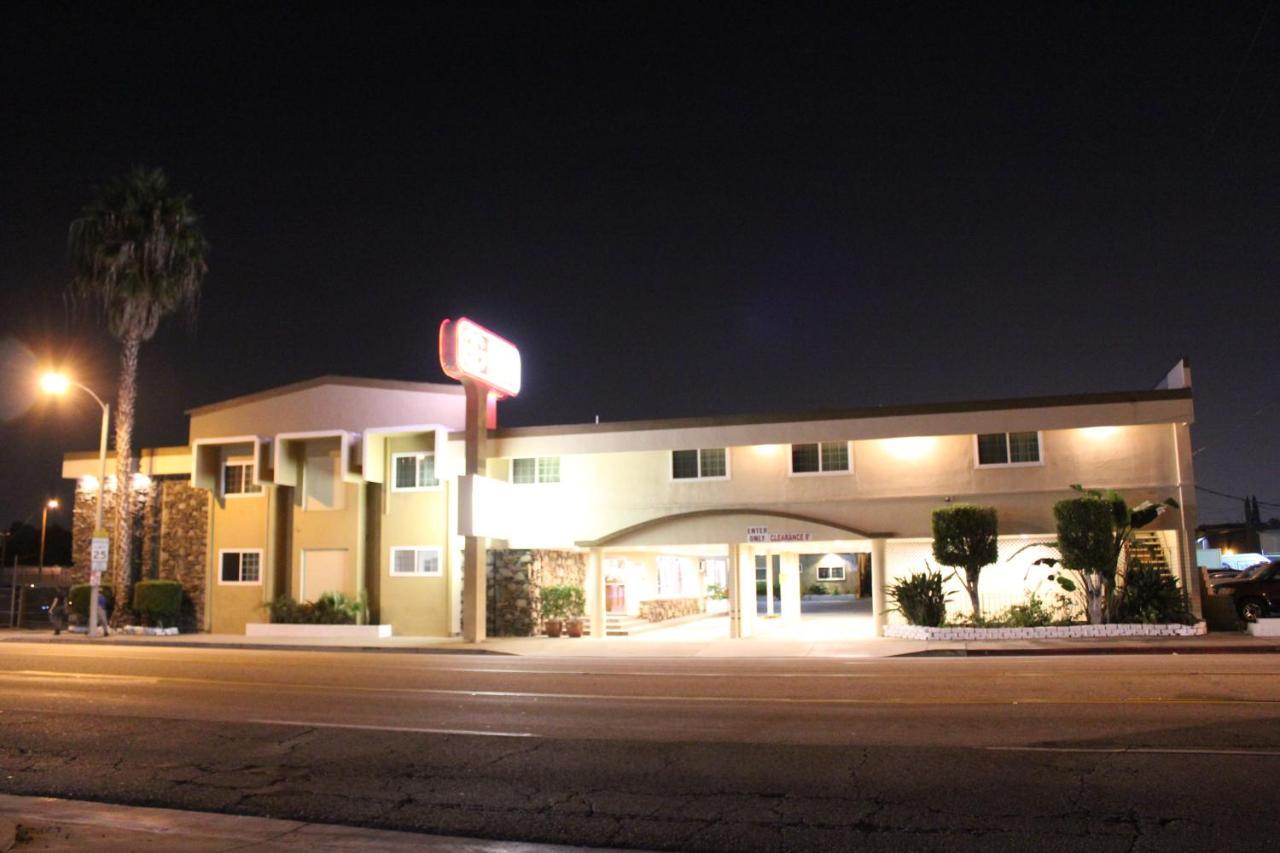 פולרטון Grand Inn מראה חיצוני תמונה